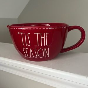 Rae Dunn large Christmas Holiday Mixing bowl with spout